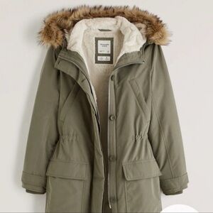 Abercrombie & Fitch Olive Green Fur lined Jacket with Faux Fur Hood